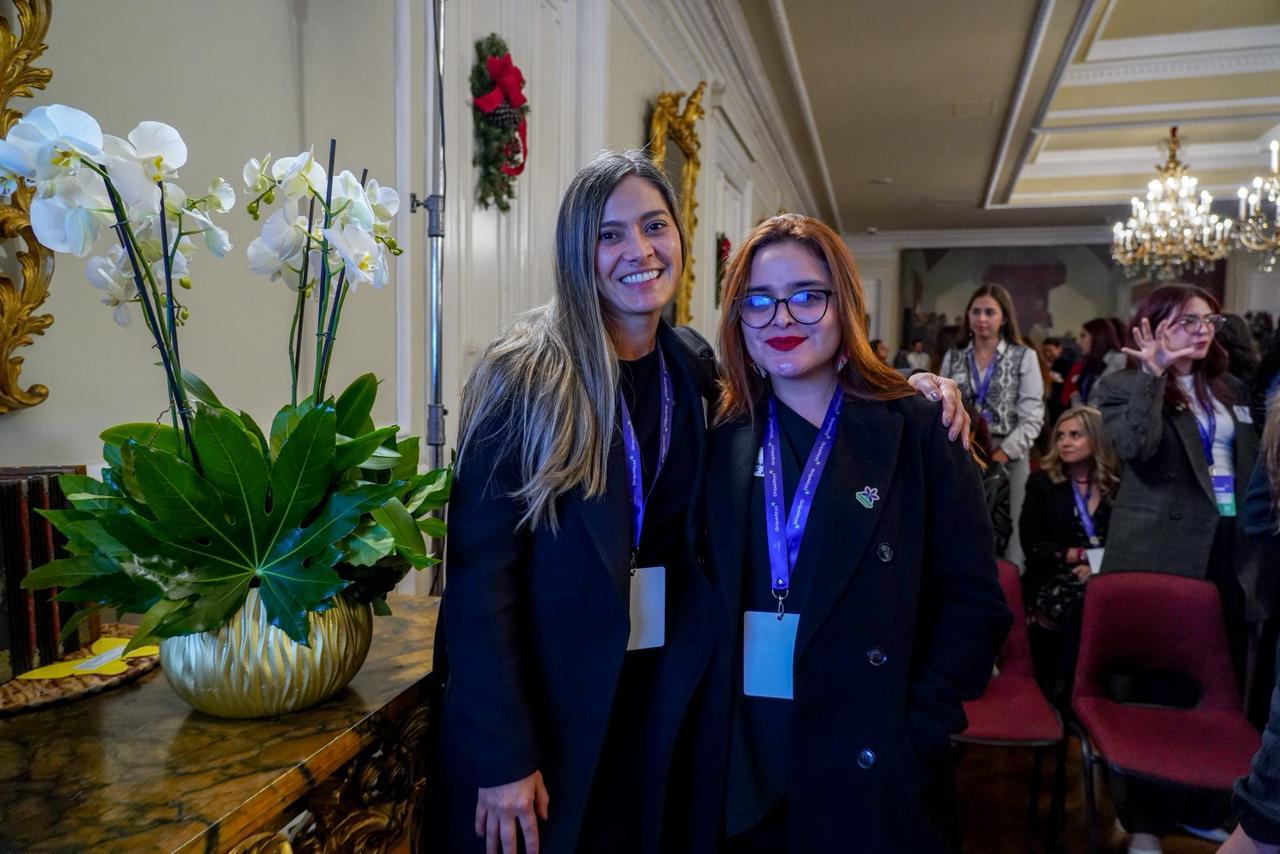 Diana y Sofía del programa Orquídeas